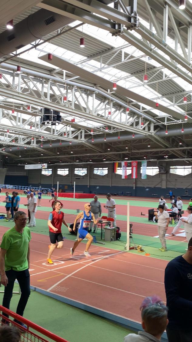 Crossing the finish line at the 400m race in Erfurt